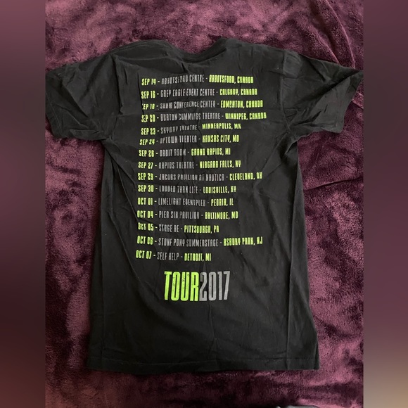 Pierce The Veil 2017 Tour Shirt Small - Picture 2 of 3